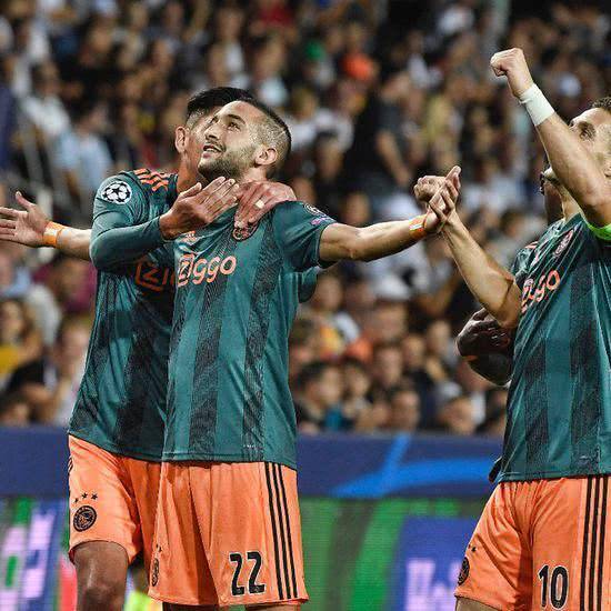 场上的大放 场上的大放