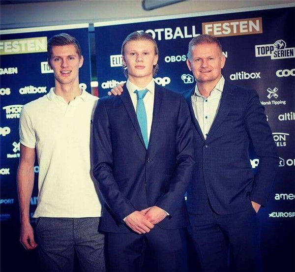 一端是巅峰 一端是巅峰